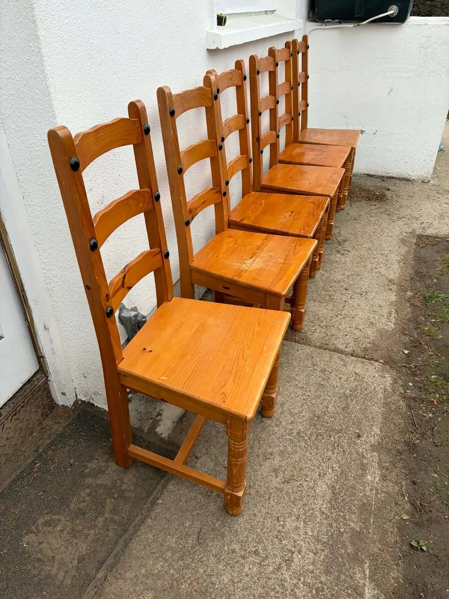 6 wooden kitchen chairs - Image 2
