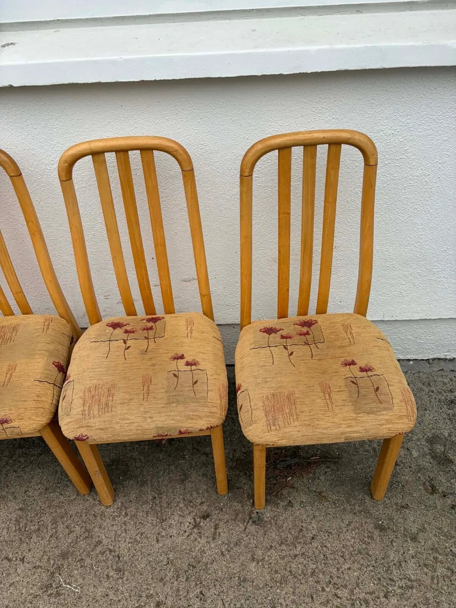 4 kitchen oak chairs €50 bundle - Image 4