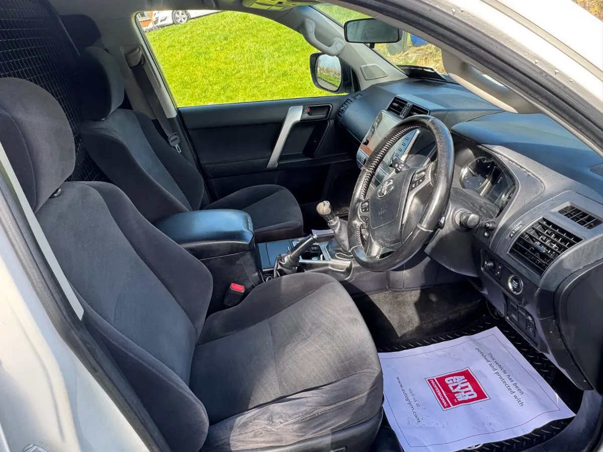 Toyota Land Cruiser 2021 + vat - Image 4