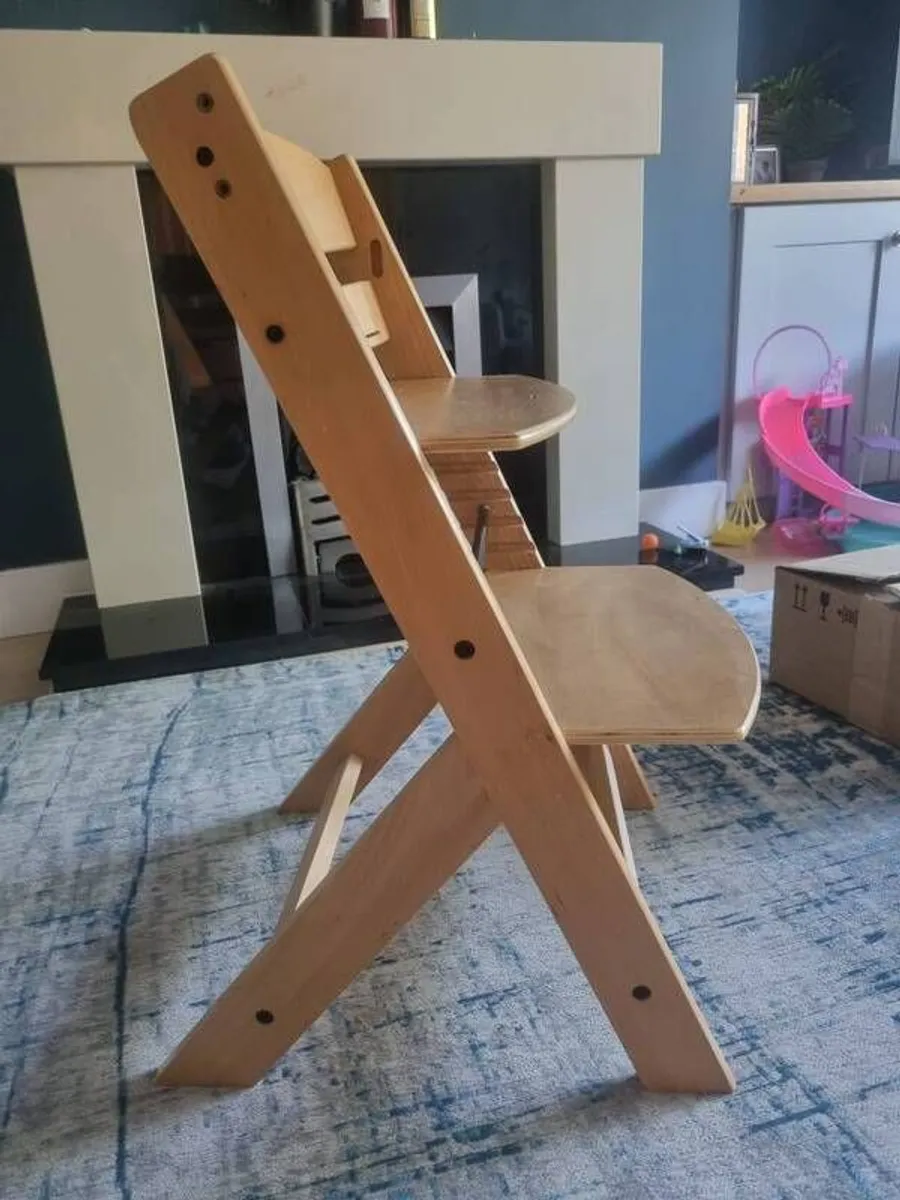 High chair - Image 2