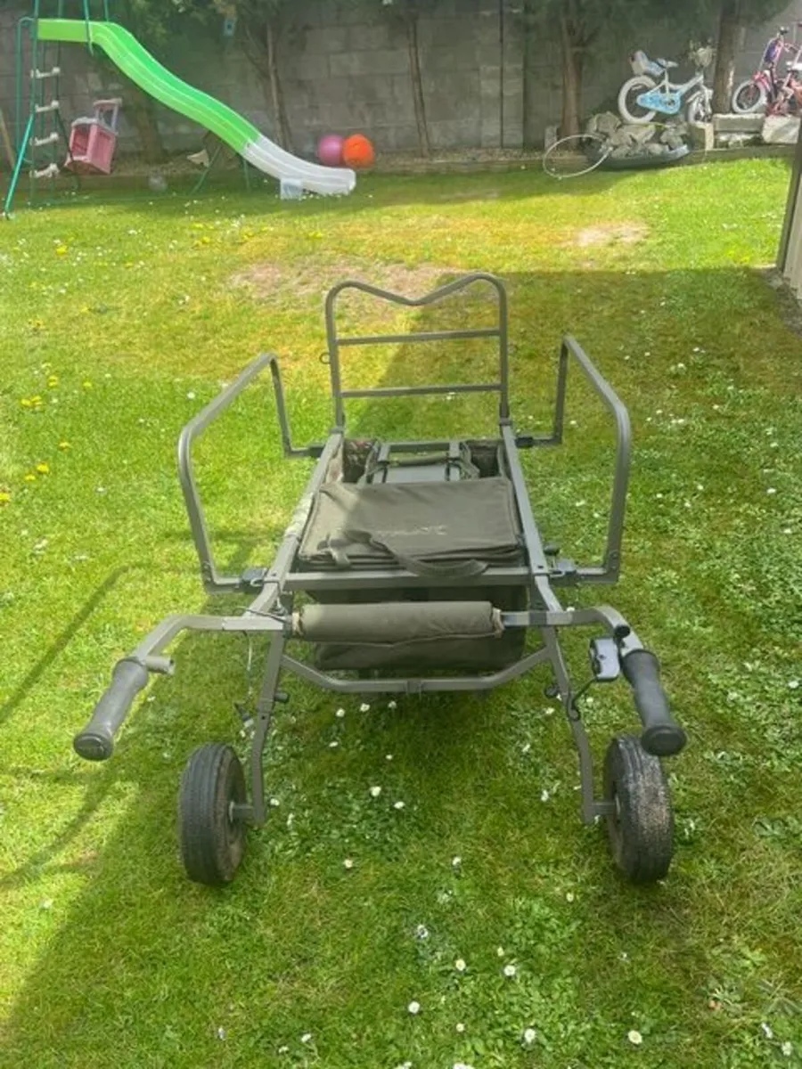 carp fishing barrow - Image 1