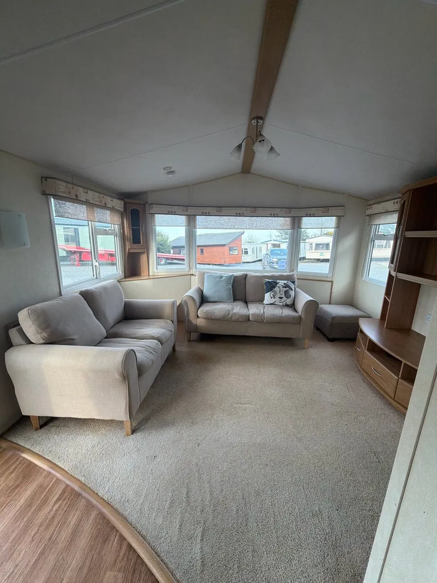 BK Caprice 36 x 12 x 2 Bedroom (Winter Pk) - Image 2