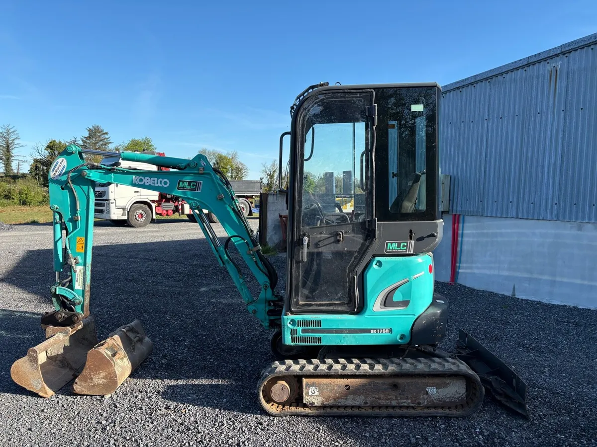 Kobelco SK17SR Mini Digger - Image 1