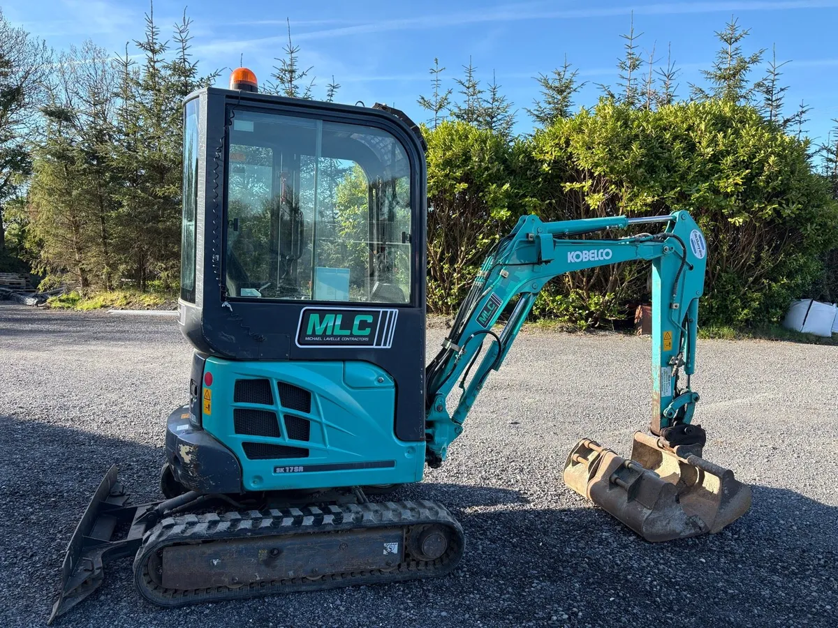 Kobelco SK17SR Mini Digger - Image 3