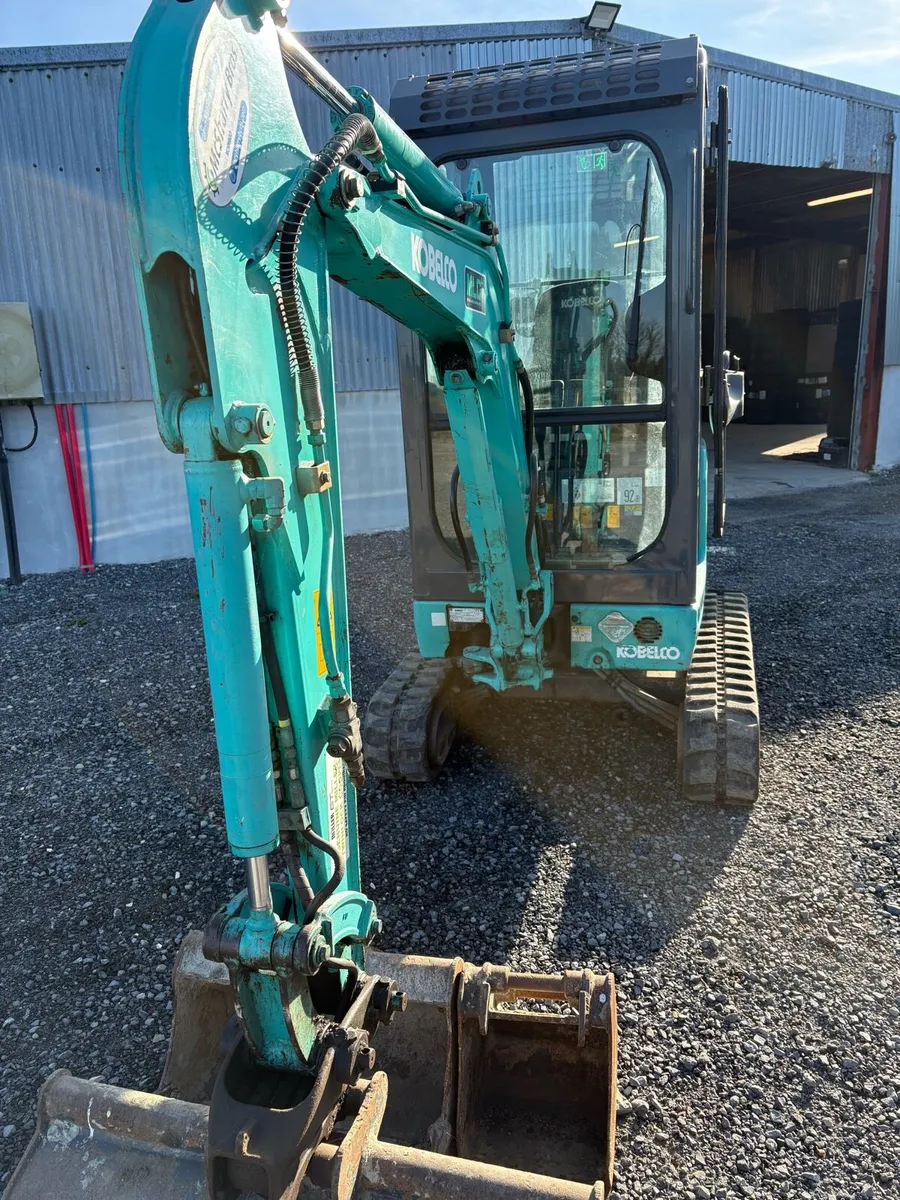 Kobelco SK17SR Mini Digger - Image 4