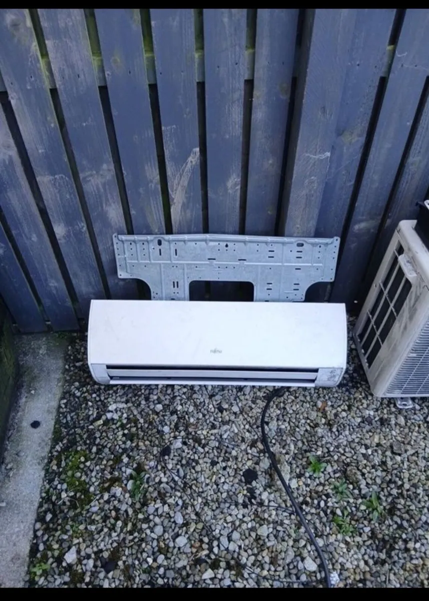 Fujitsu Air Conditioning unit - Image 1