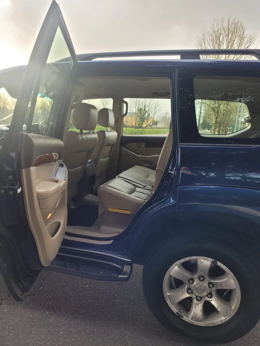 Toyota Land Cruiser 2007 - Image 3