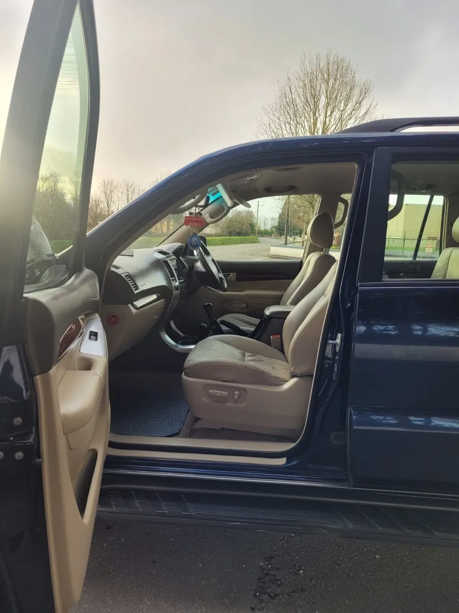 Toyota Land Cruiser 2007 - Image 2