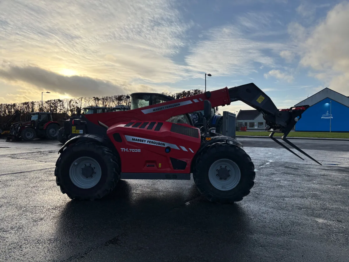 Massey Ferguson TH.7035 Teleporter - Image 3