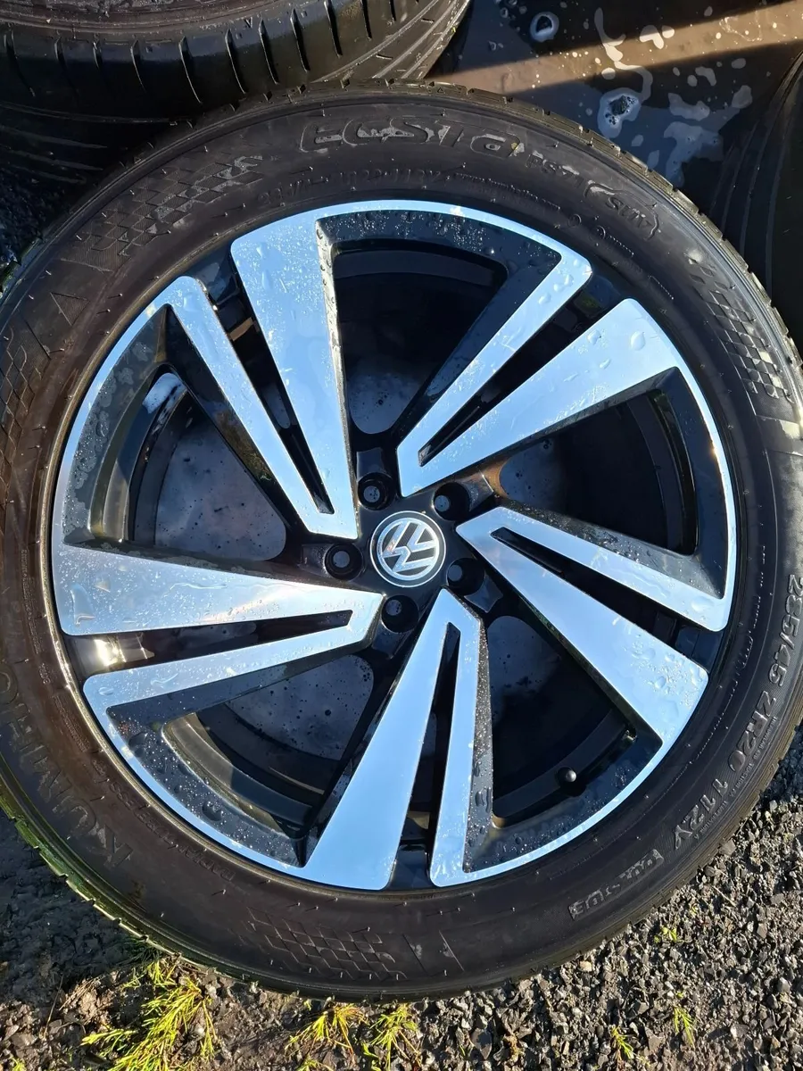 20" Genuine Vw Touareg Alloys with tyres - Image 1