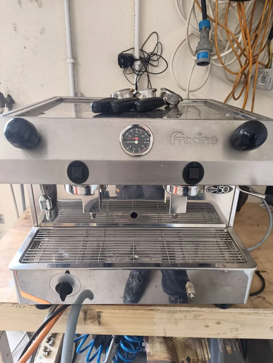 Fracino dual fuel coffee machine - Image 4