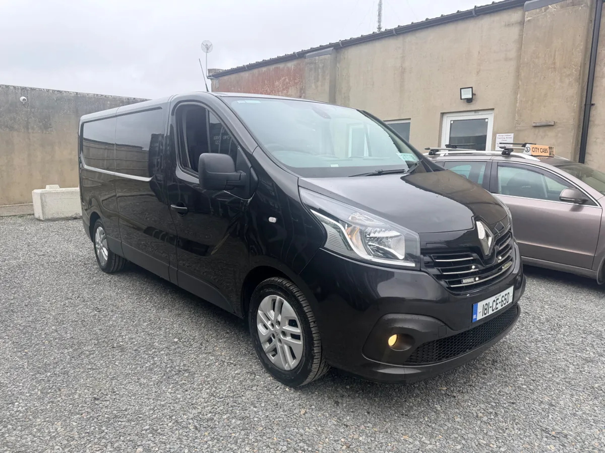 2018 Renault Trafic Sport lwb - Image 1