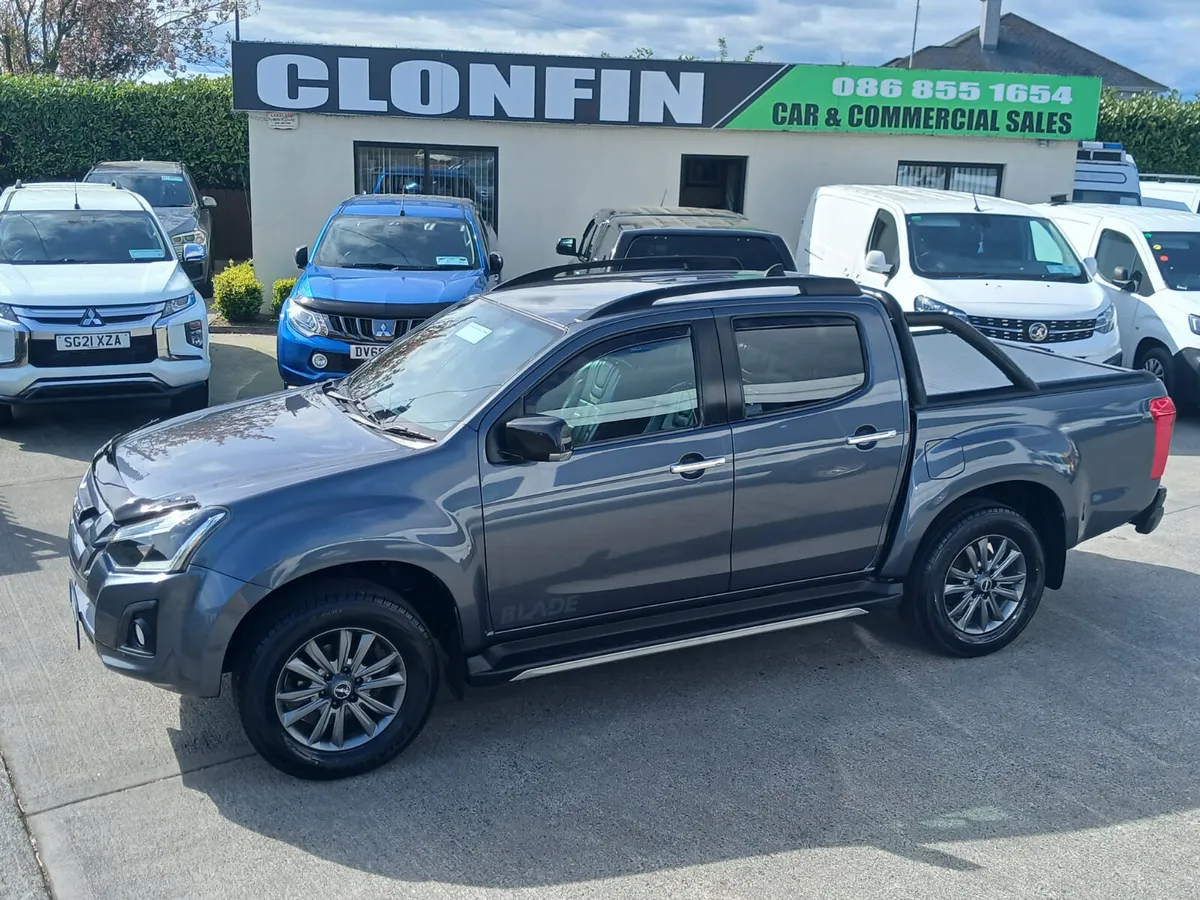 192 ISUZU DMAX BLADE TOP SPEC - Image 1