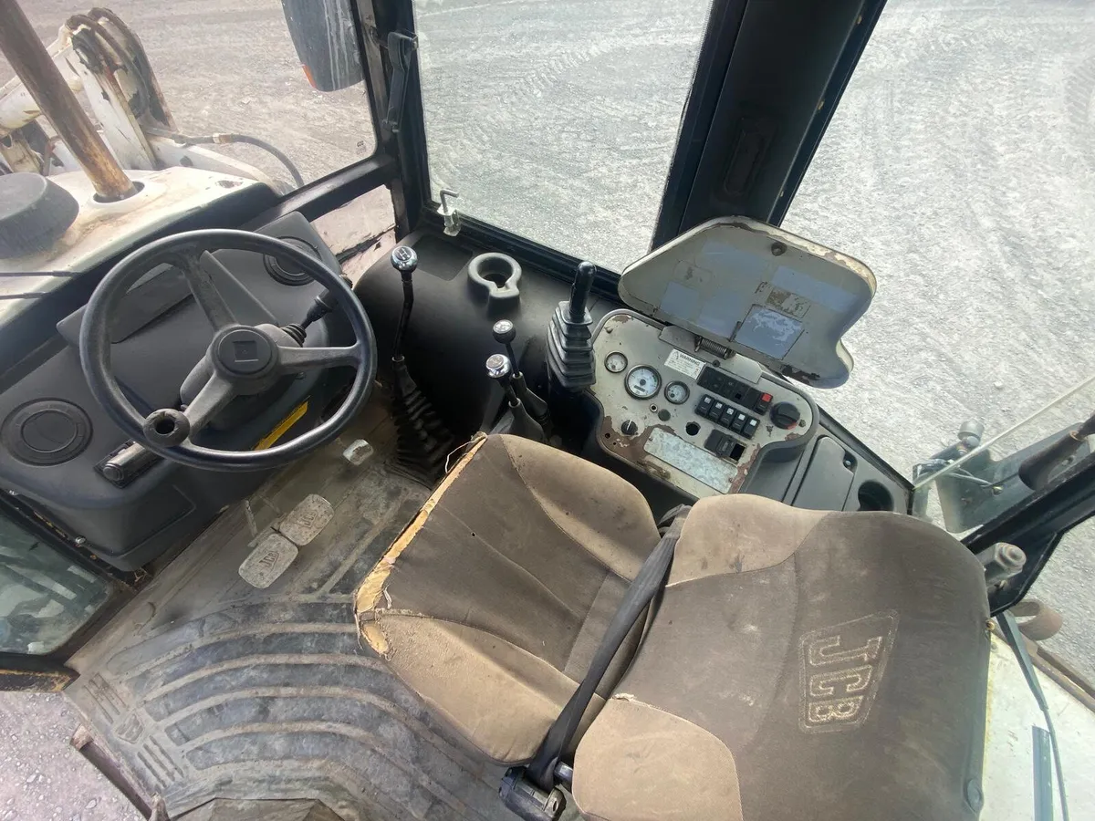 JCB 2CX Loader - Image 3