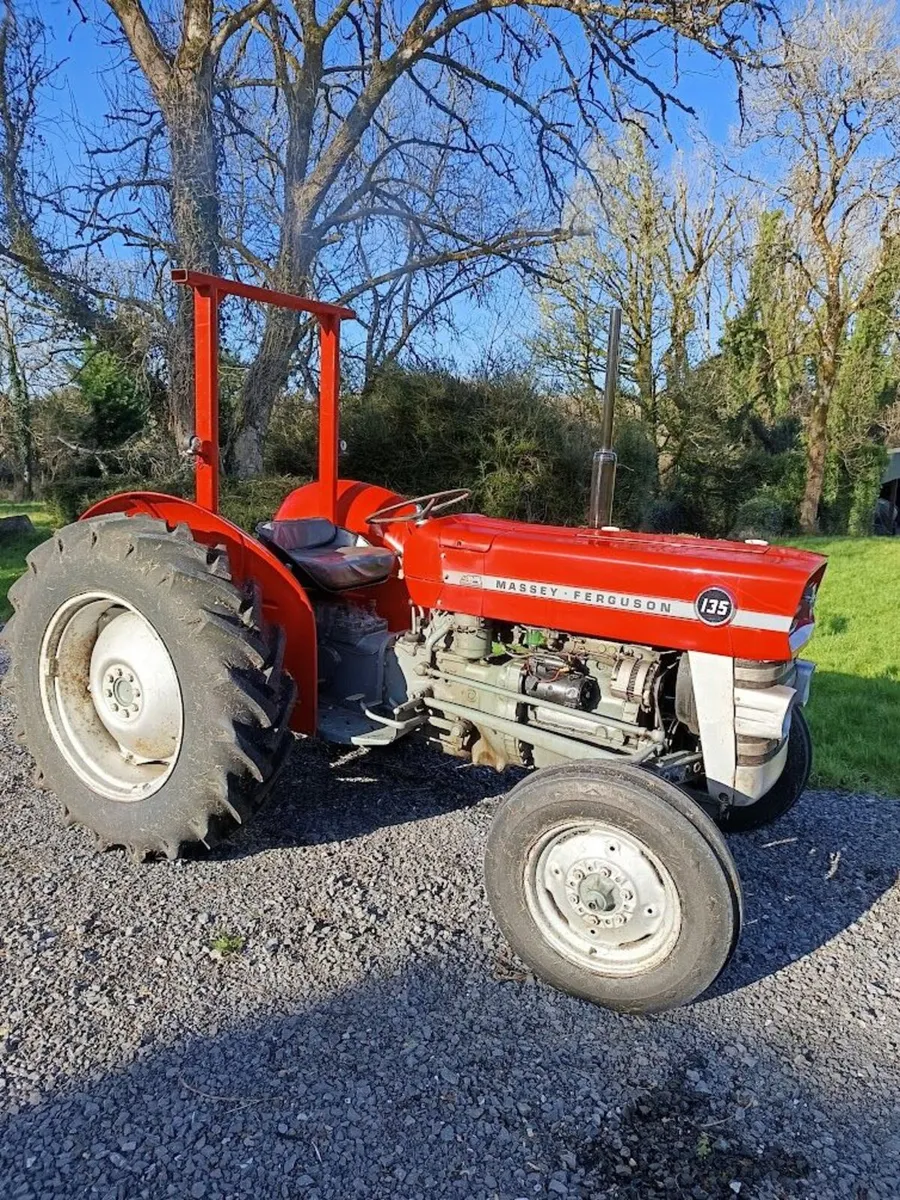 1976 Massey Ferguson 135 - Image 3