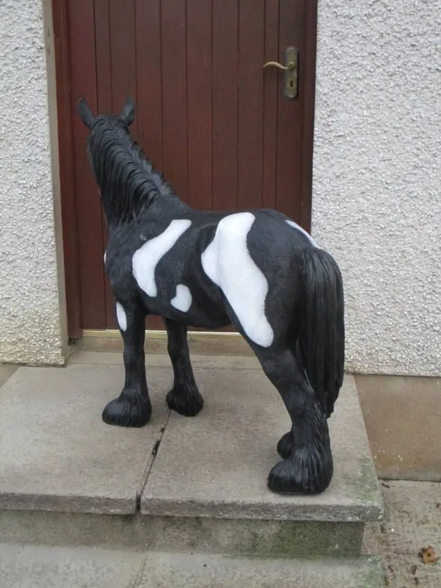 Large Black & White Horse - Image 4