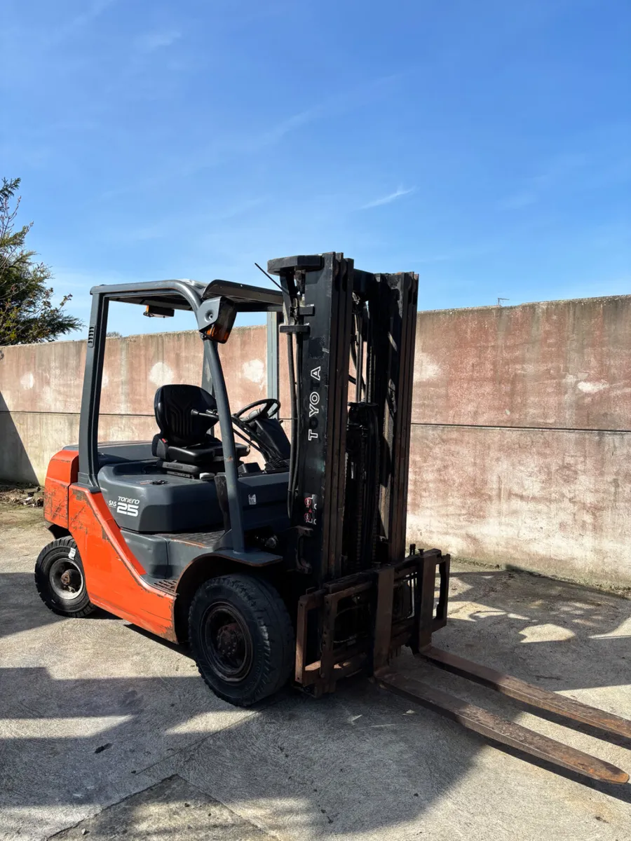Diesel Forklifts - Image 2
