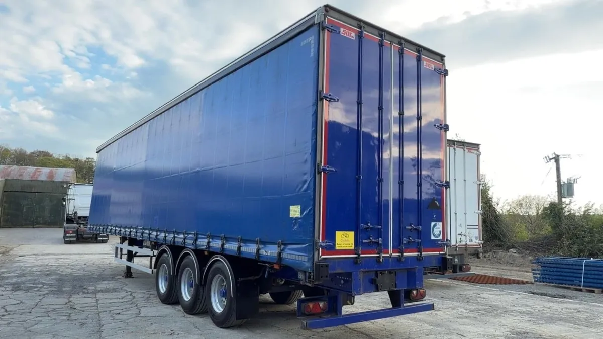 2015 SDC Curtainsider - Image 4