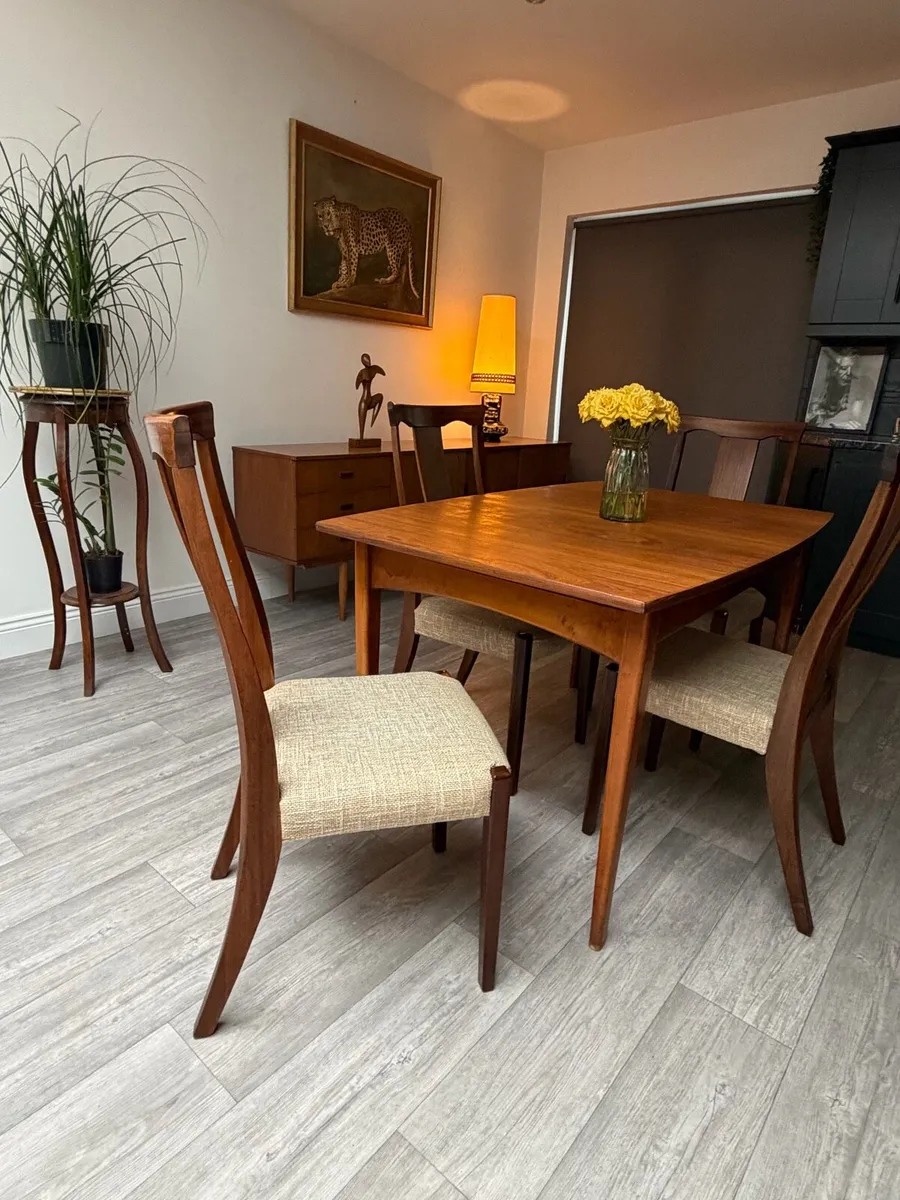 Mid Century Extendable Dining Table - Image 4