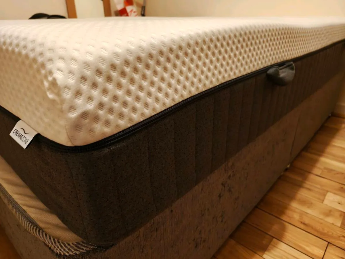 Bed almost new - Image 1