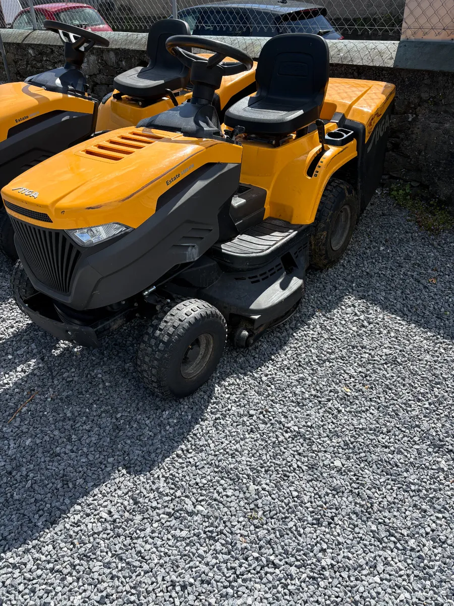 Stiga 3398HW Estate Ride On Mower - Image 2