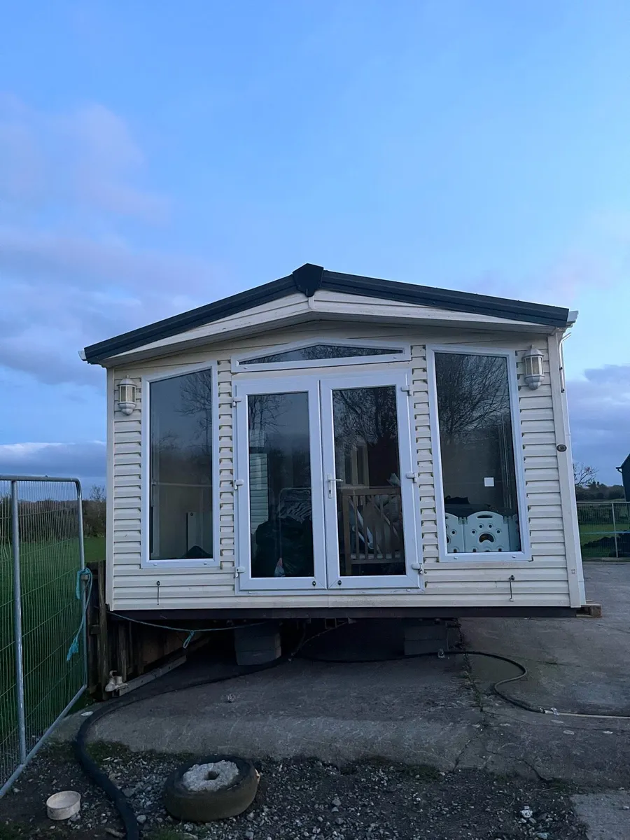 Residential mobile home - Image 1