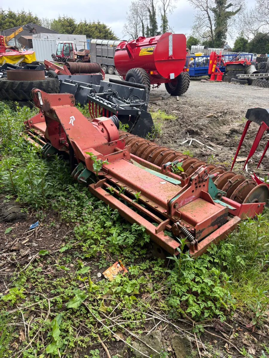 Kverneland 4m power harrow - Image 1