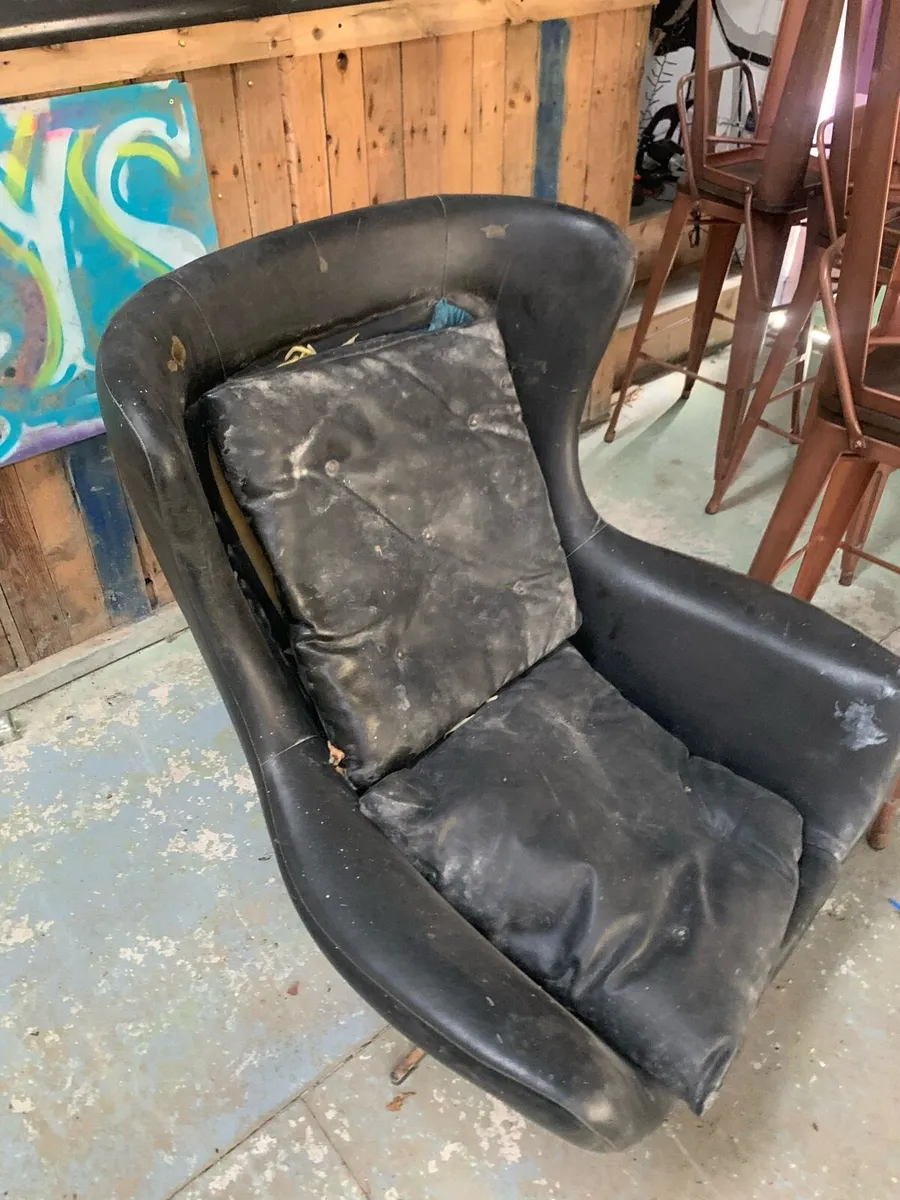 Vintage swivel armchair - Image 3