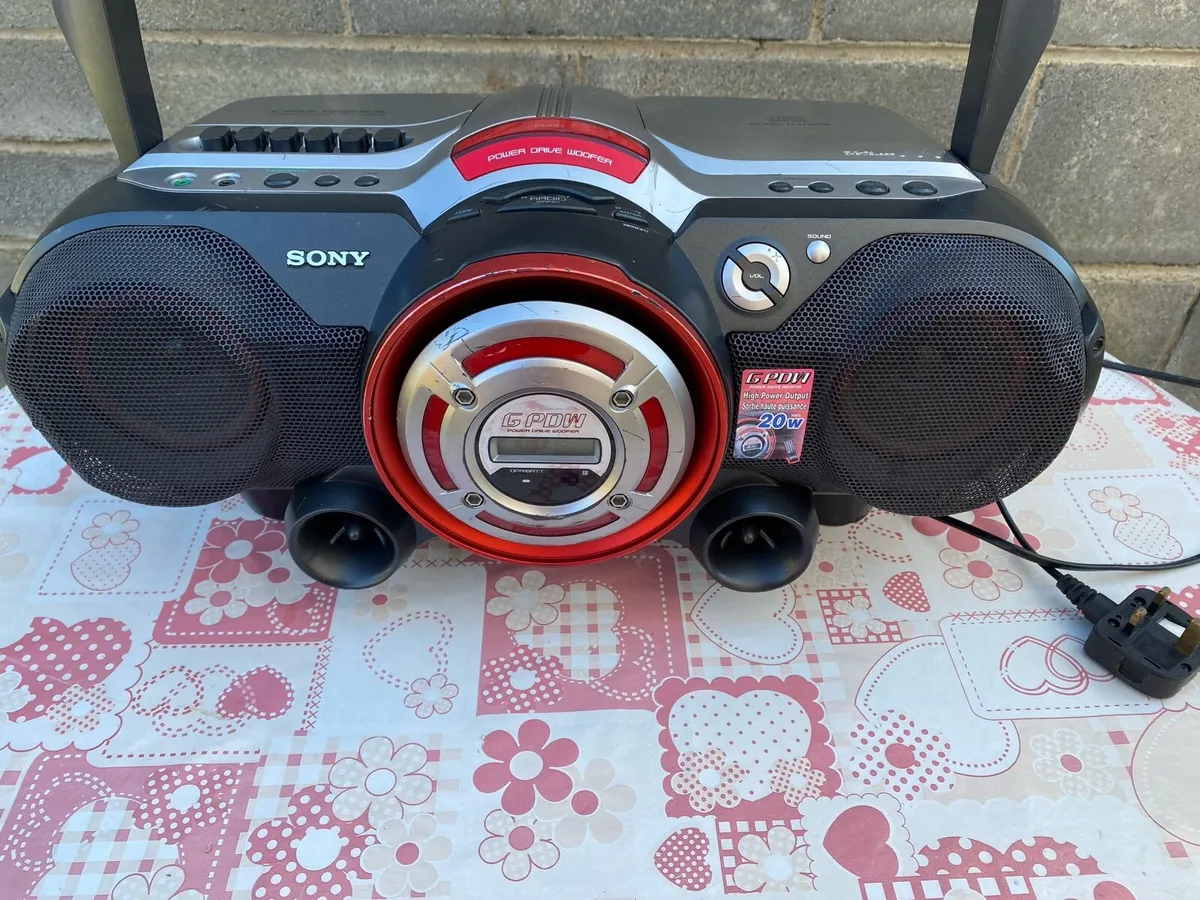 Sony Portable Stereo Model CFD-G500L - Image 3