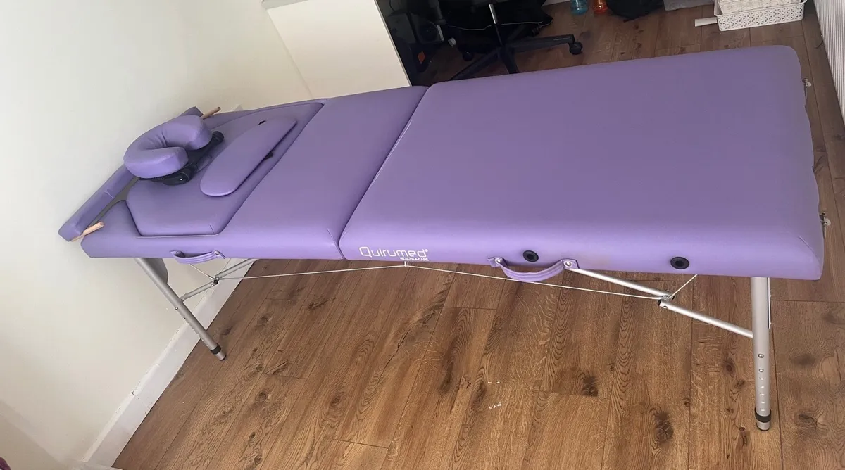 Massage table - Image 1