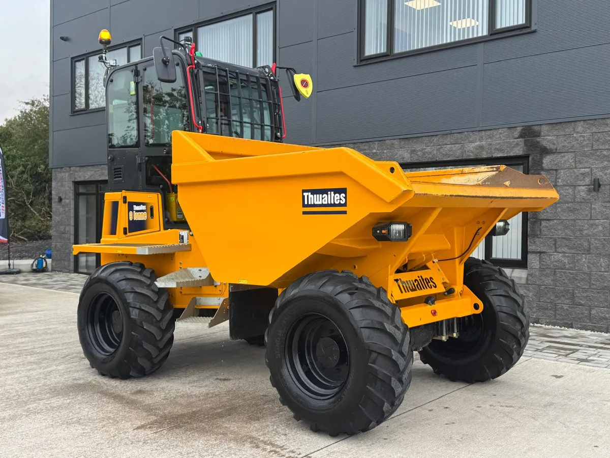 NEW THWAITES 9TON CABBED - Image 1