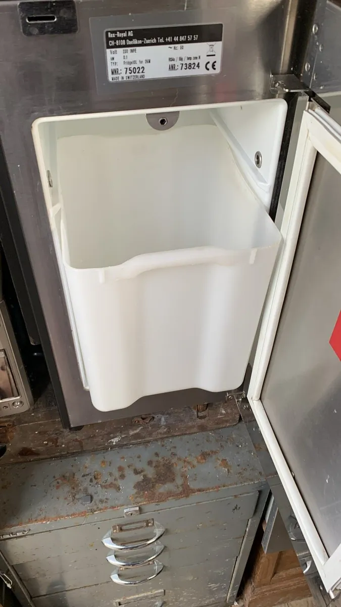Milk fridge - Image 3