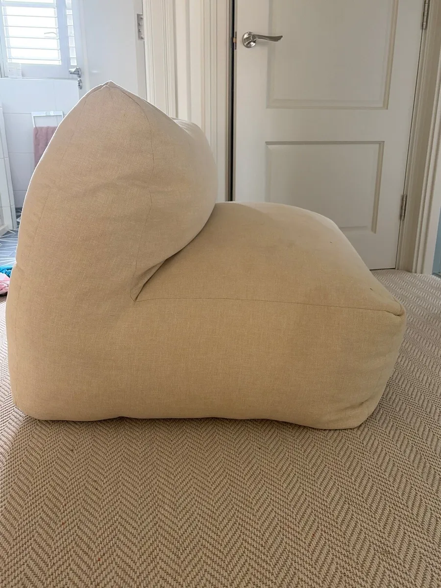 Bean bag FREE - Image 2