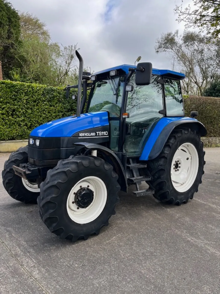2002 New Holland TS110 E/Command - Image 1
