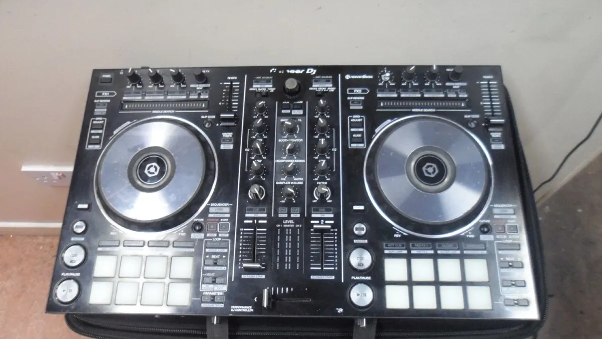 Pioneer DDJ RR - Image 1