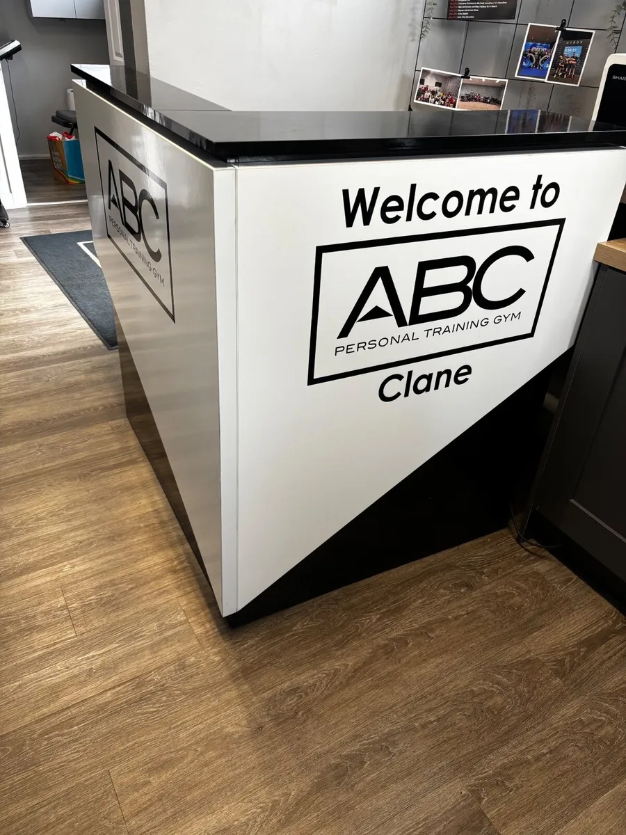 L Shaped Reception Desk - Free to take away - Image 4