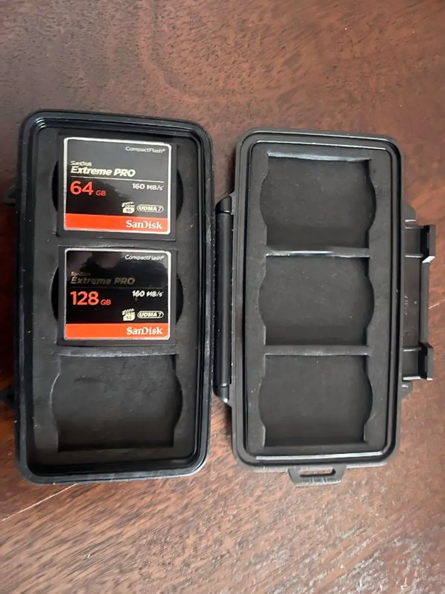 Sandisk Extreme Pro CF 128GB & 64GB card with Pelican case - Image 2