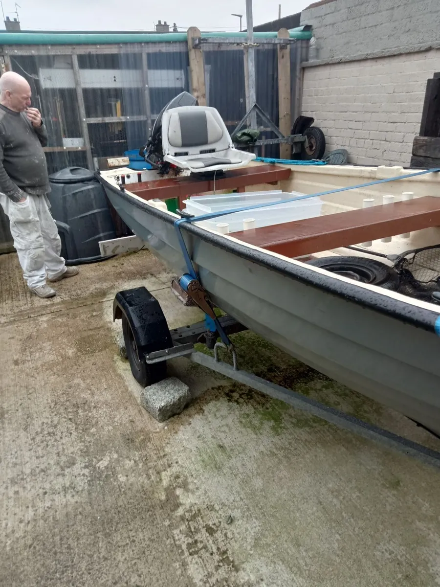 Fishing boat - Image 1