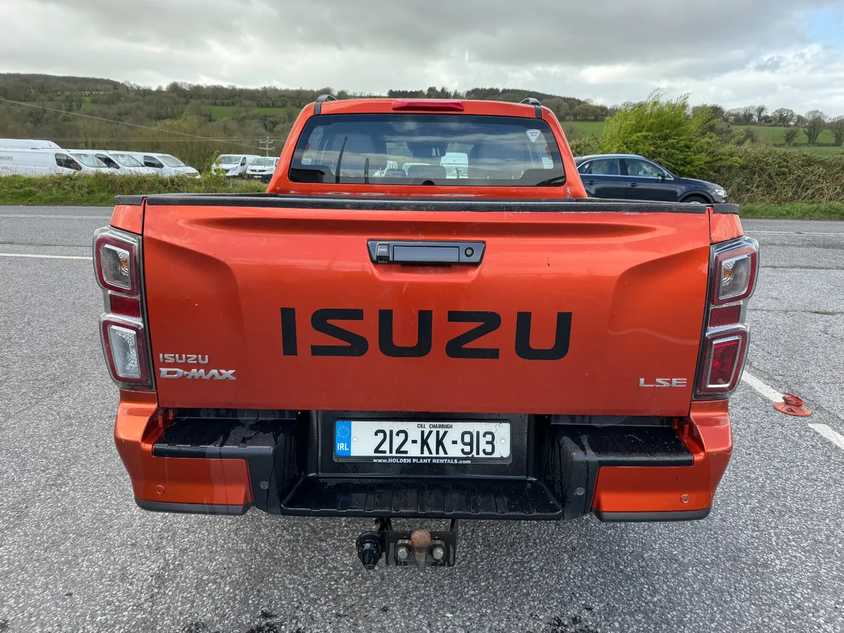 BID ONLINE NOW - UNRESERVED 2021 ISUZU DMAX LS - Image 4