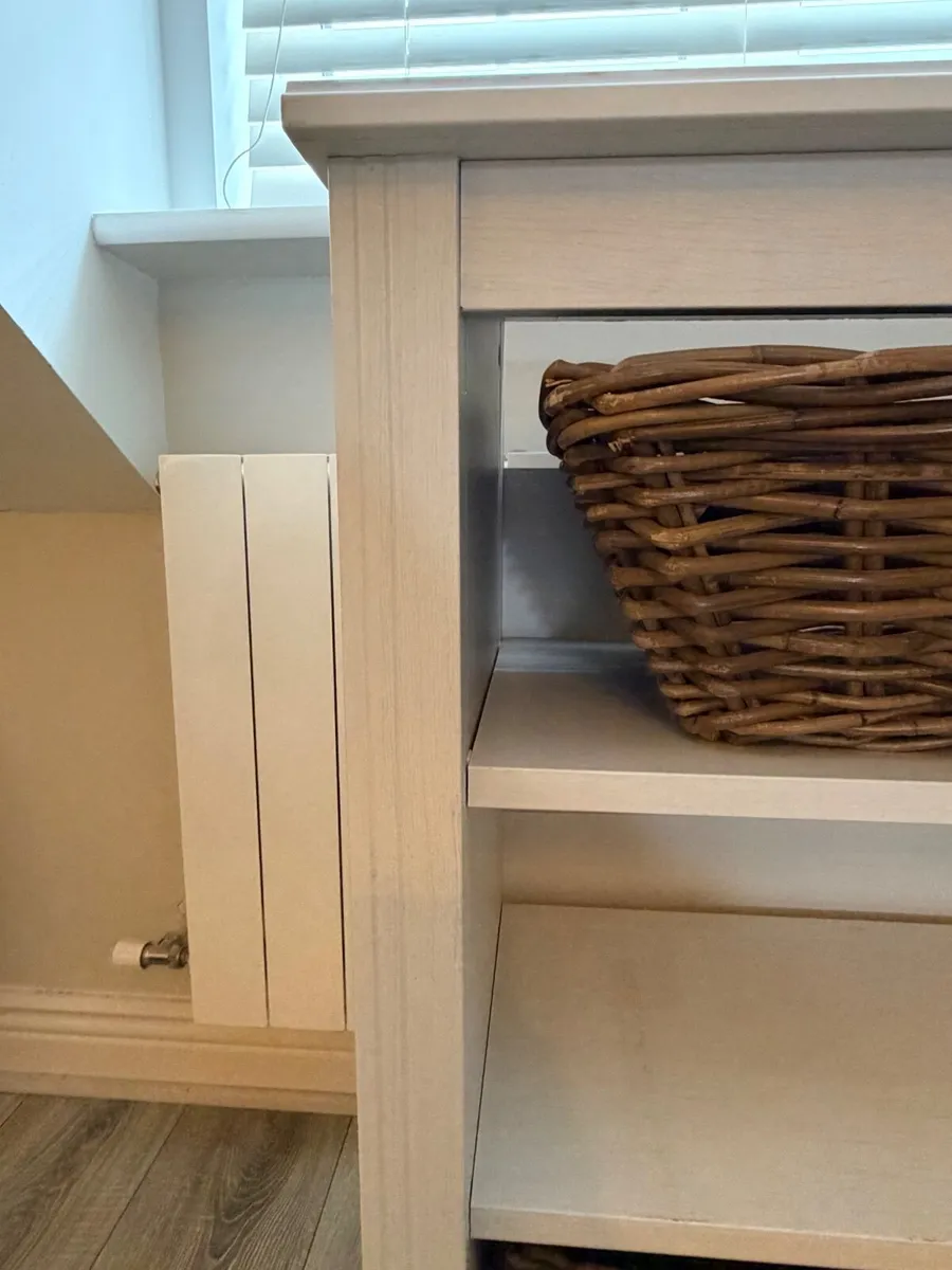 Console Table/TV Unit - Image 4