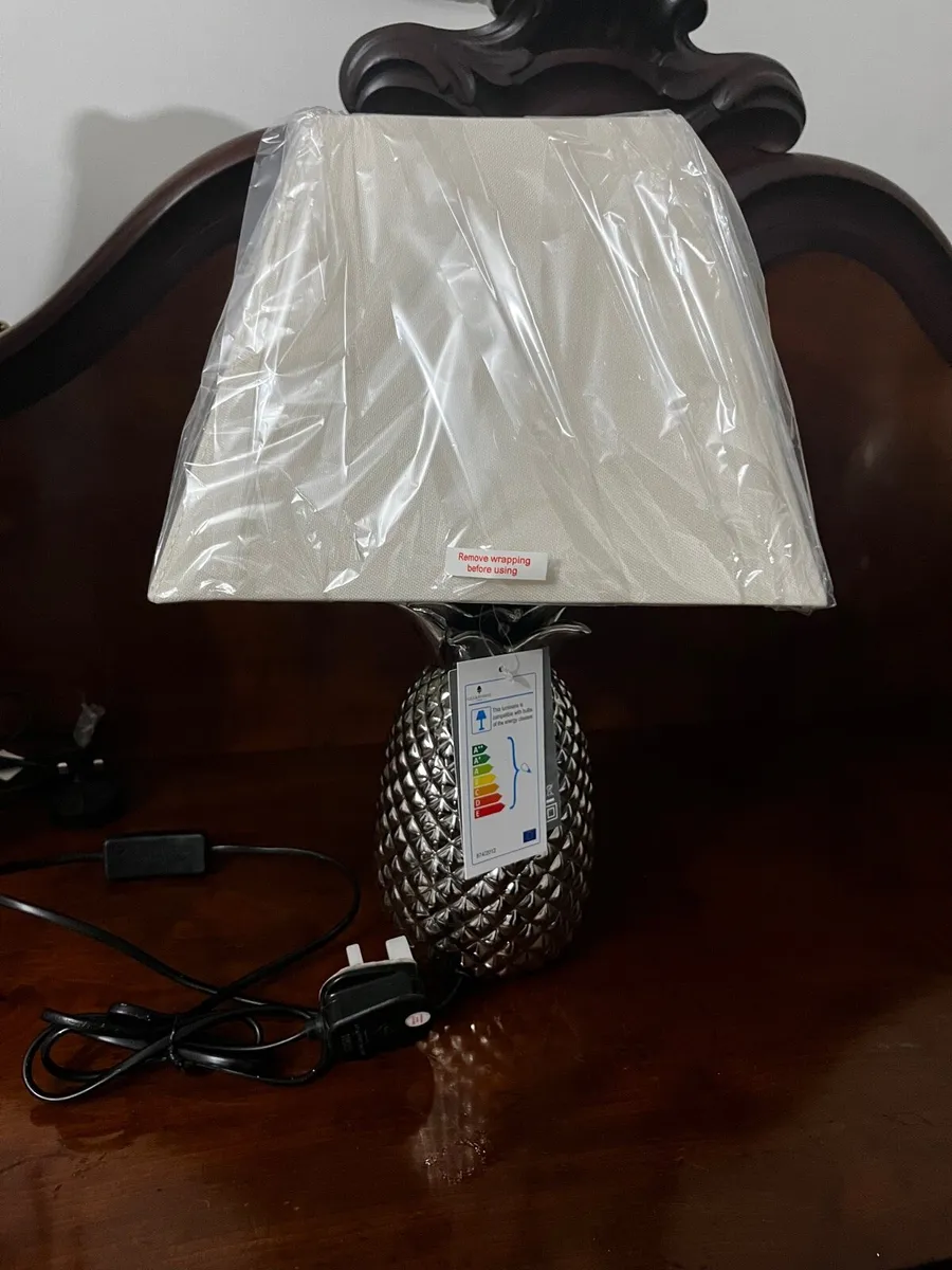 Silver Ceramic Pineapple  Lamp - Image 4