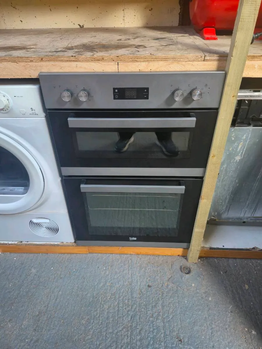 Beko Built-in double electric oven - Image 1