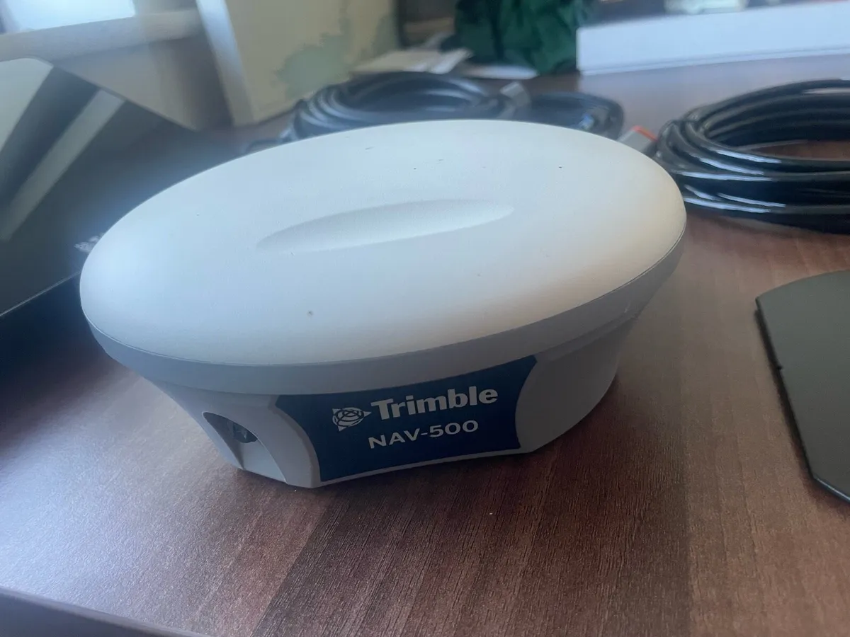 Trimble GFX750 NAV500 GPS 10" big screen as new - Image 3