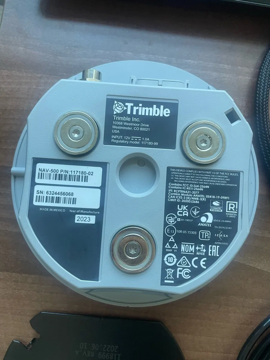 Trimble GFX750 NAV500 GPS 10" big screen as new - Image 2