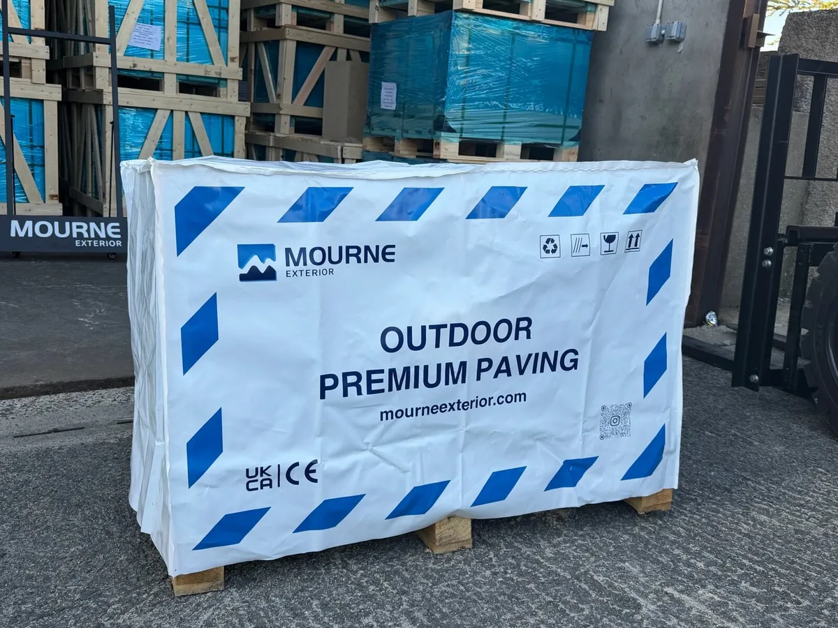 Outdoor porcelain paving, multiple sizes colours - Image 1