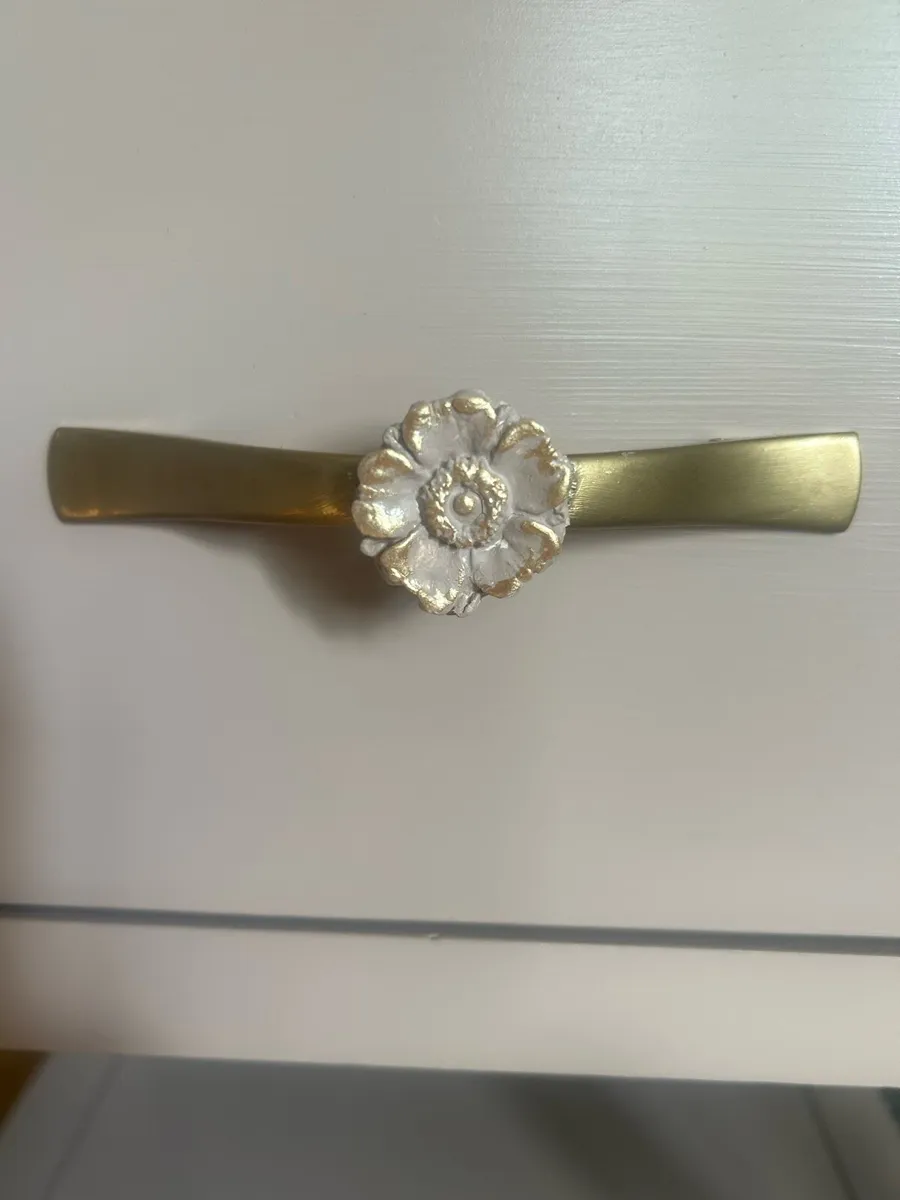 Pair of bedside lockers - Image 4