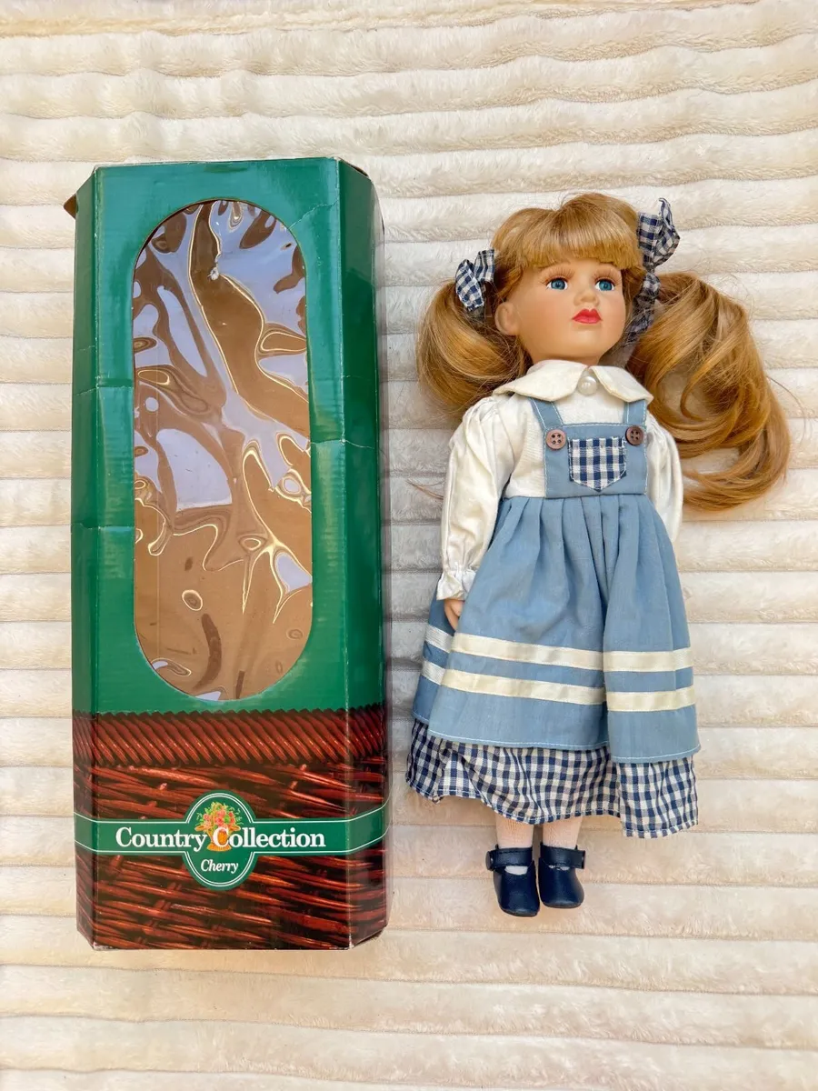 Country Collection Porcelain doll Cherry approx. 4 - Image 1