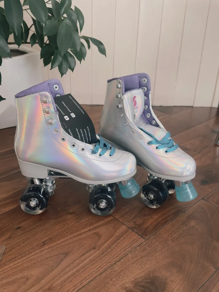 Roller skates (EU38, UK5) - Image 1