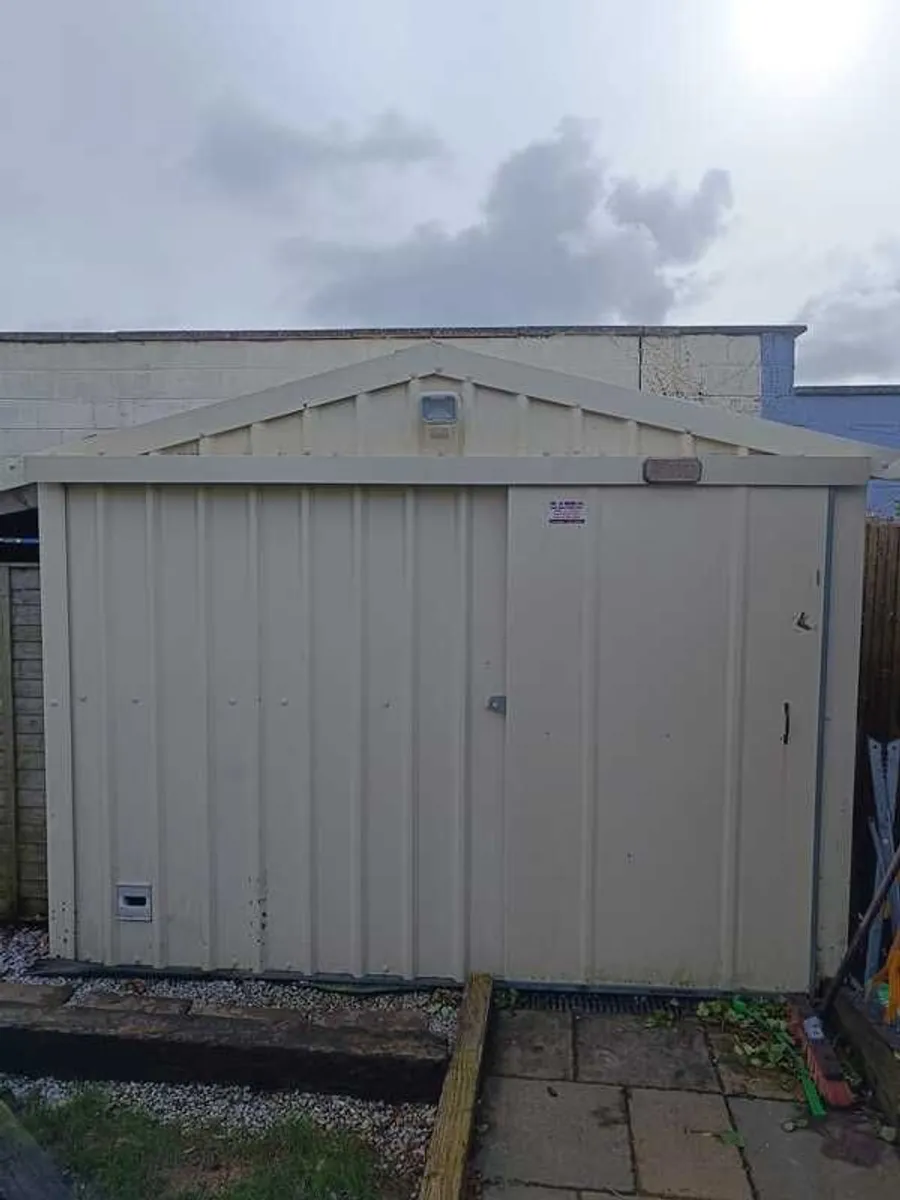 Steel Shed - Image 2