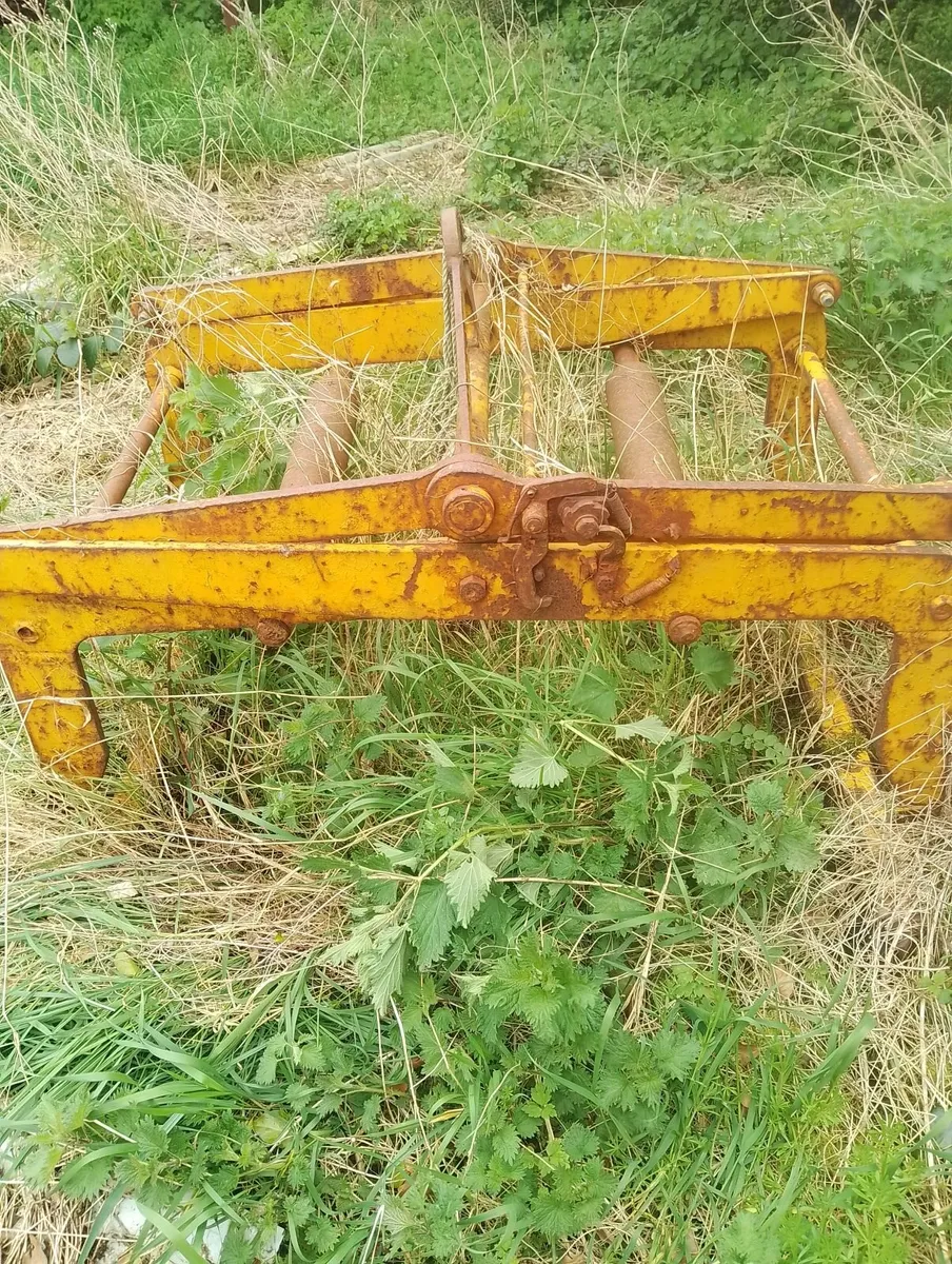 Concrete mixing bucket + more - Image 3